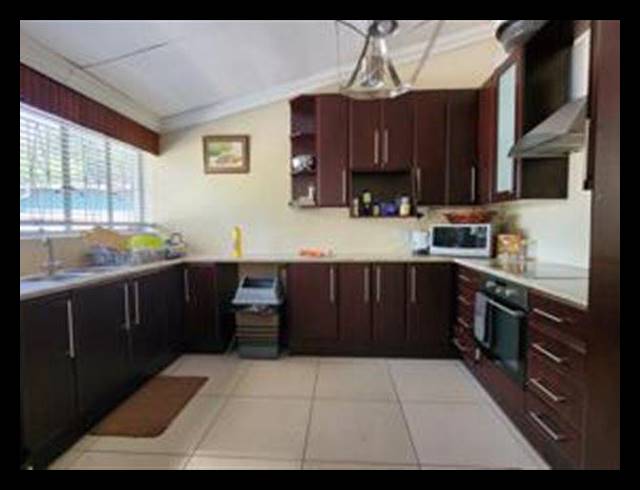 3 BEDROOM HOUSE FOR SALE IN BONAERO PARK